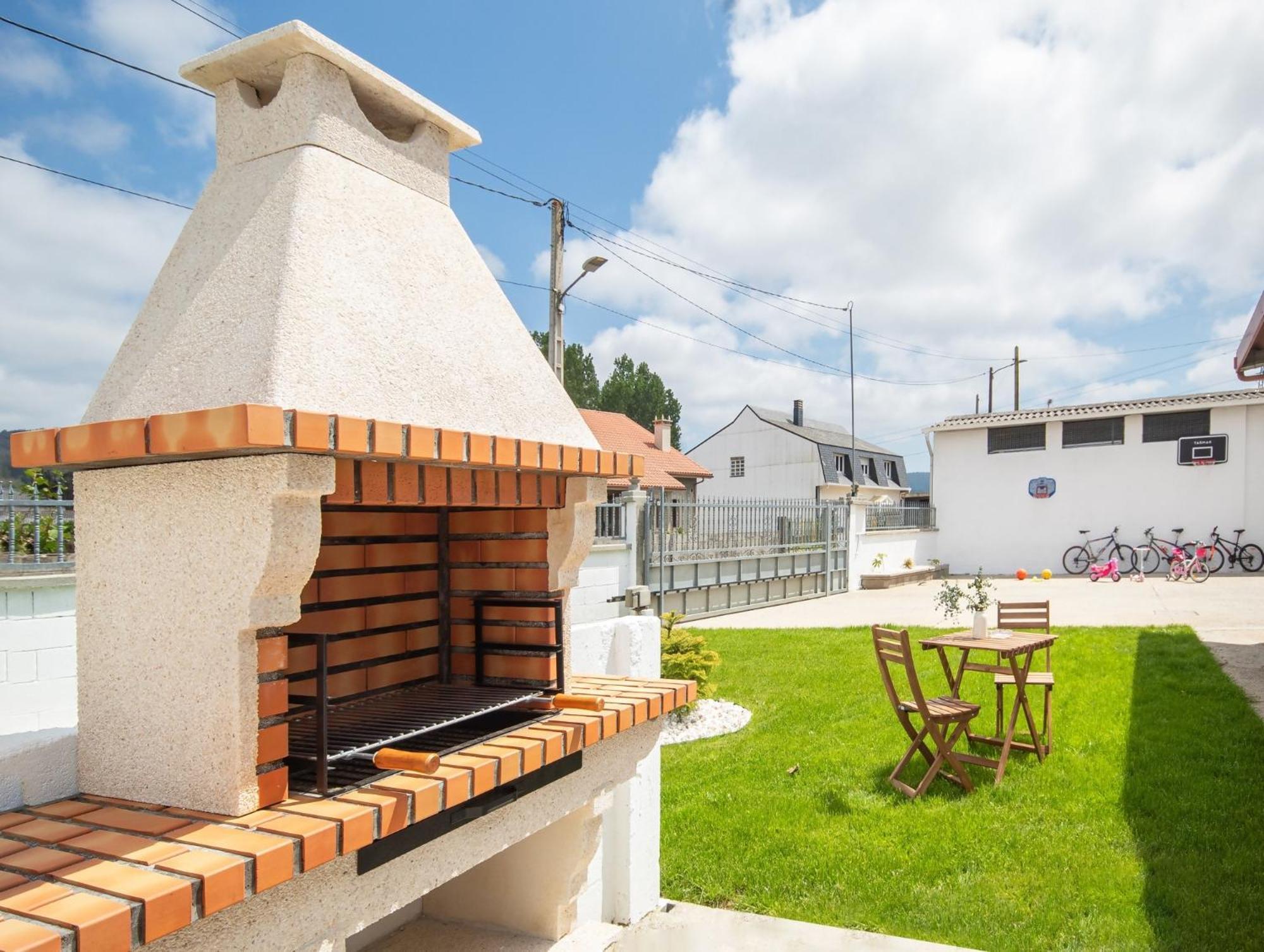 Ag Casa Belenda Con Jardin 11pax Santiago A 40km Ferienhaus
